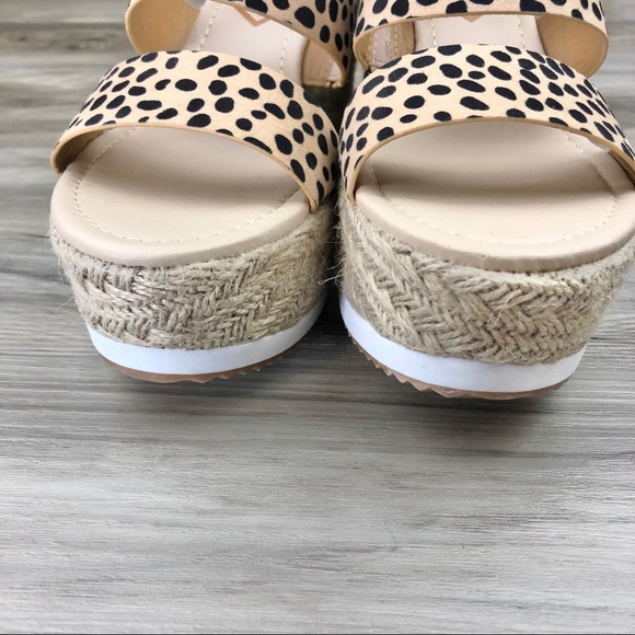 Sz 9 New Dolce Vita DV8 Cheetah Print Wedges - Picture 4 of 7